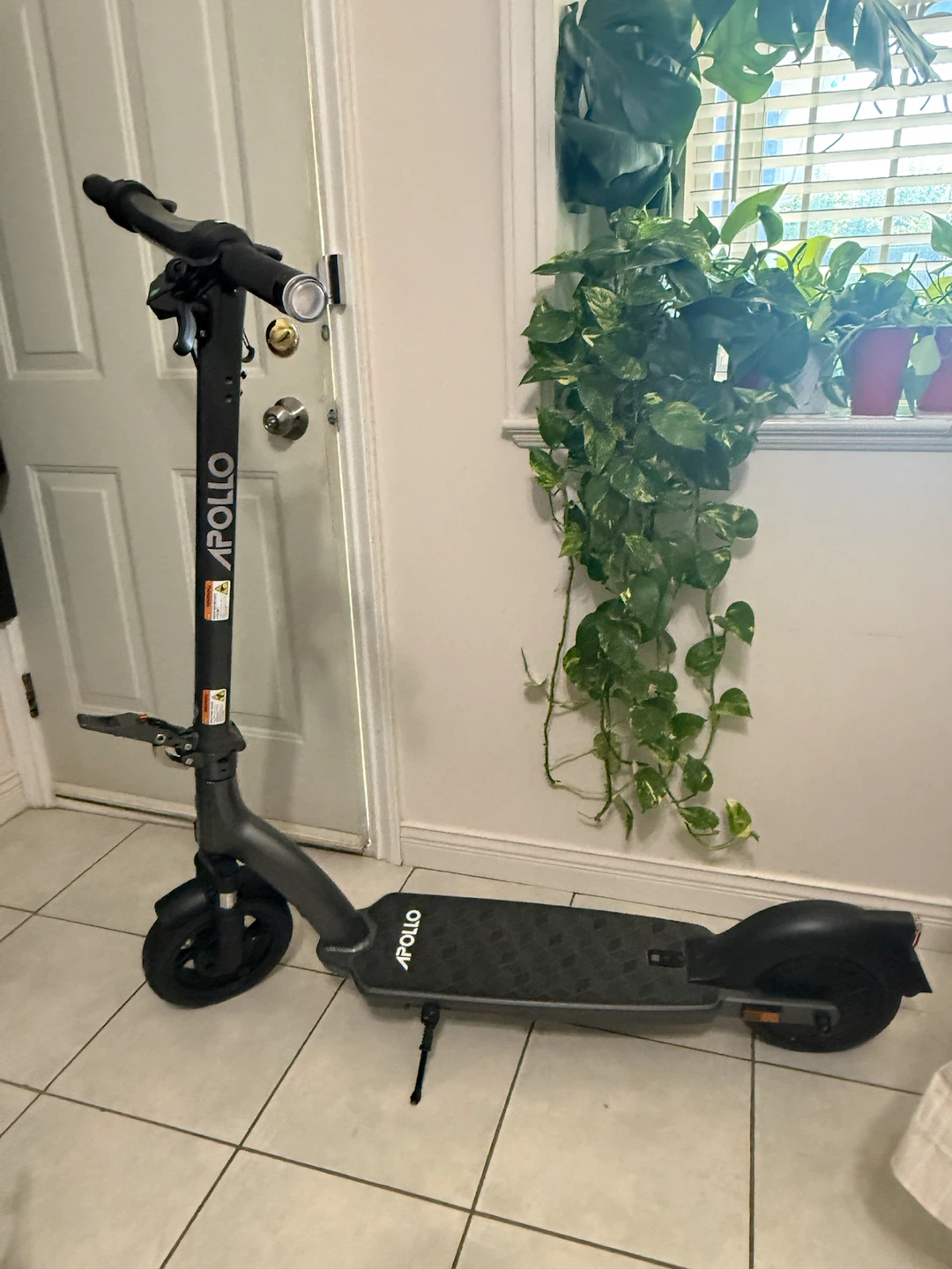 Apollo Air Electric Scooter