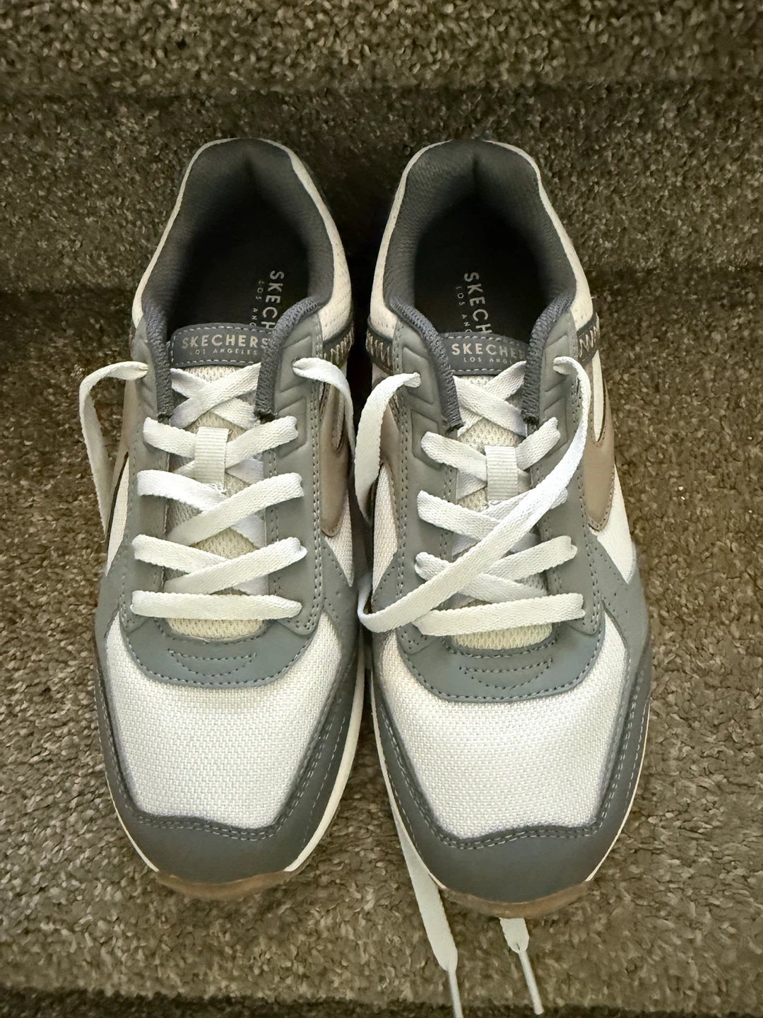 Skechers Kids Sneakers Size 6.5 – Like New
