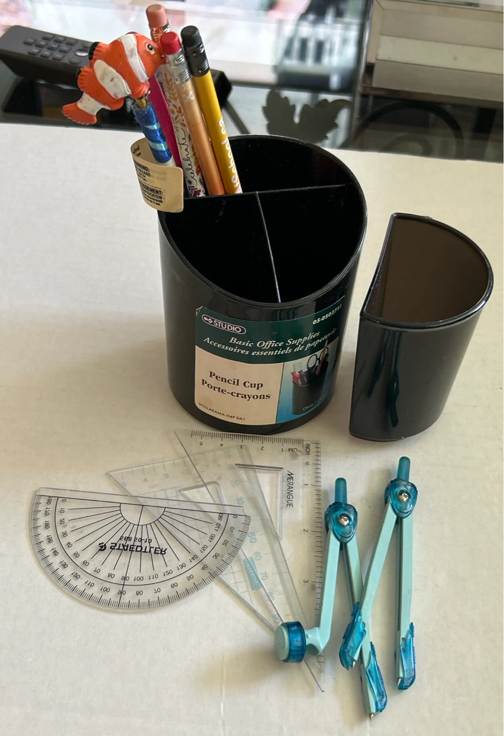Studio Basic Office Supplies Pencil Cup Set