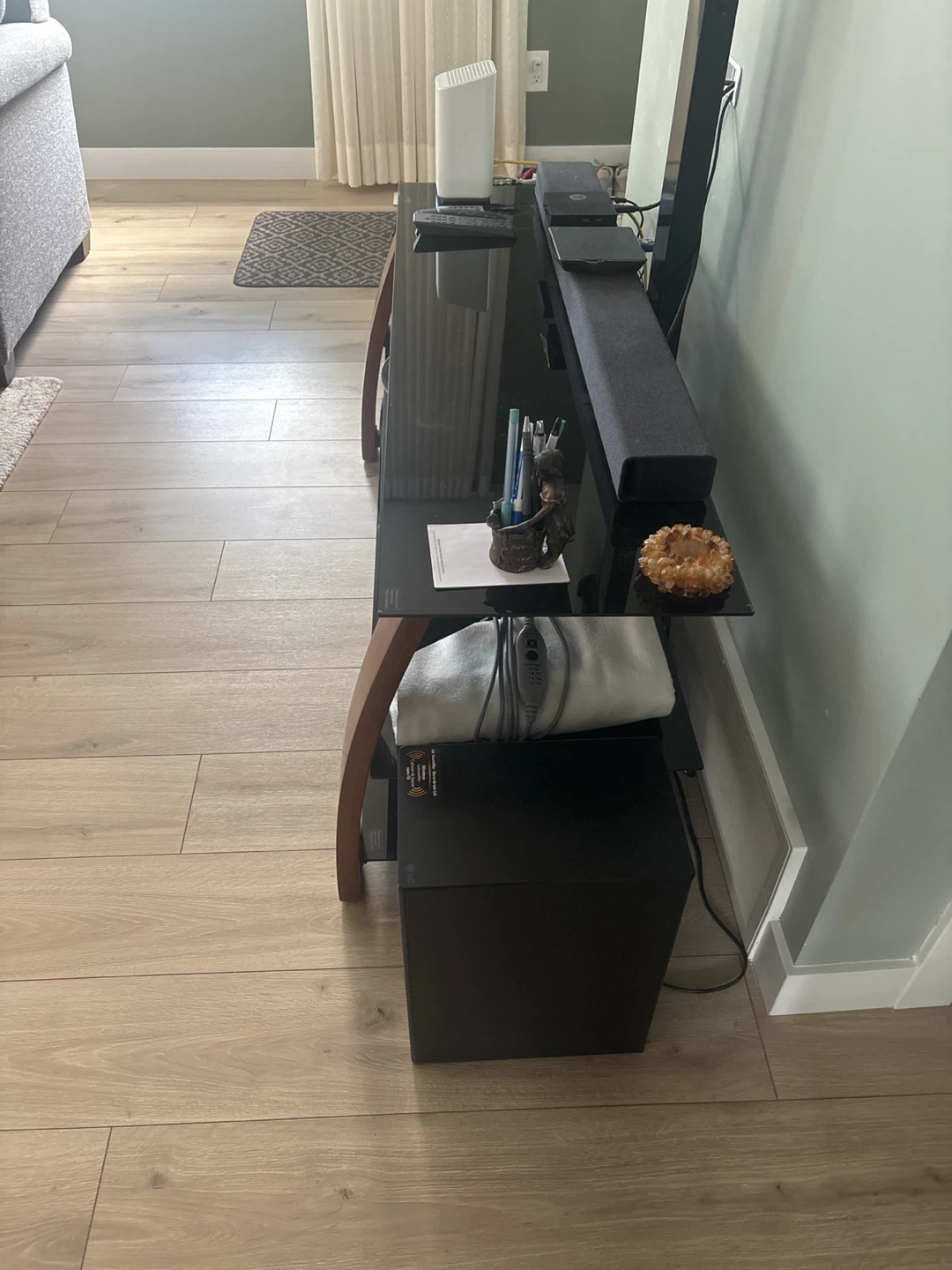TV stand with Black TV Mount with Hardware - photo 3