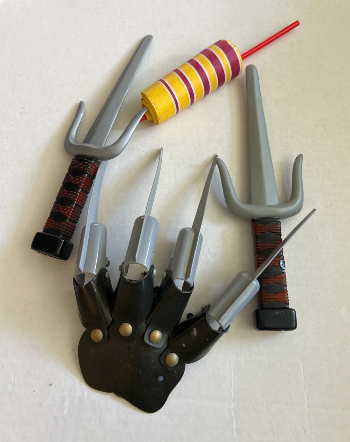 Halloween Costume Prop Set - Freddy Krueger Glove & Sai Weapons