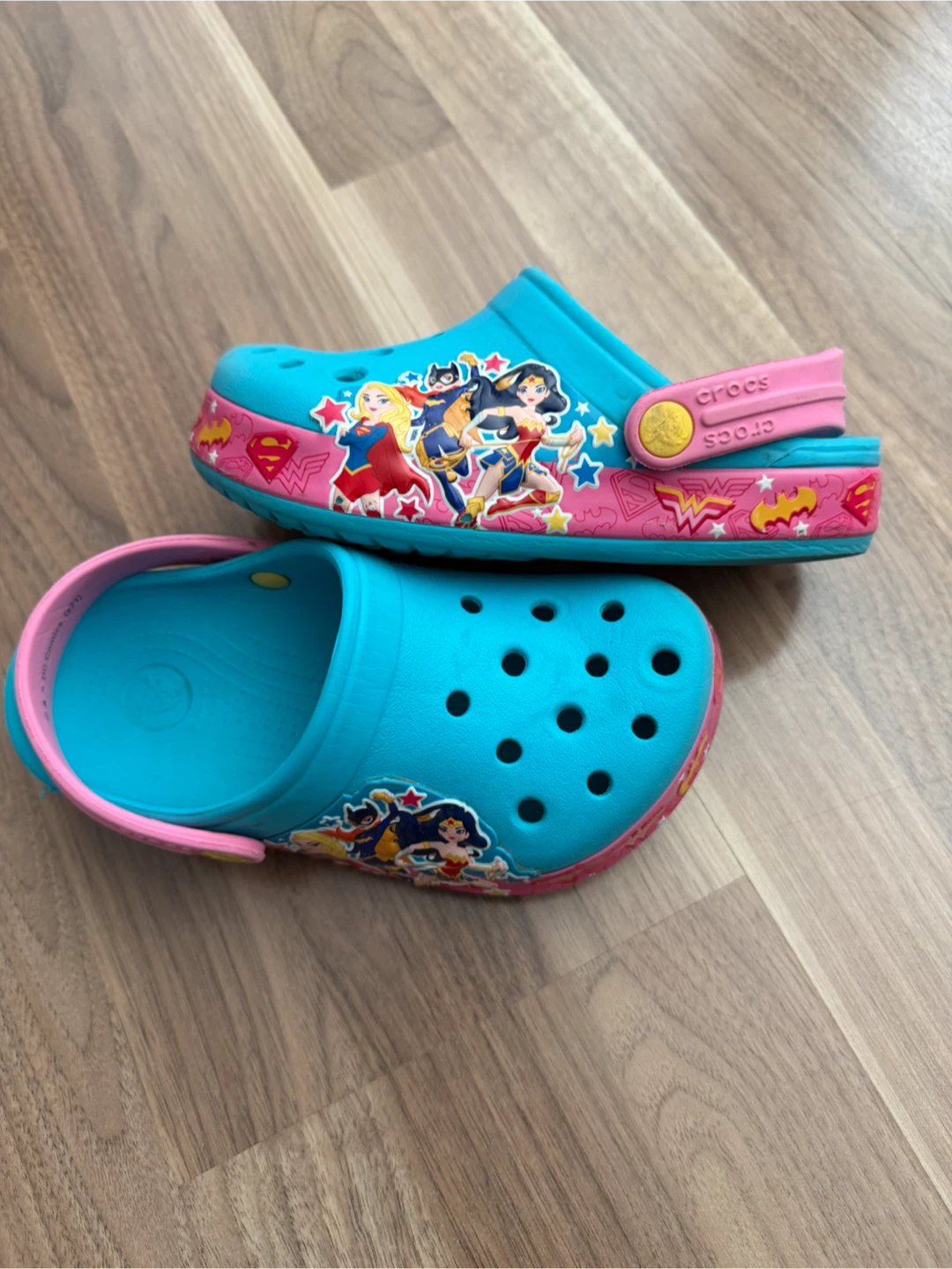 Kids' Crocs Size J1 - DC Comics Superheroes
