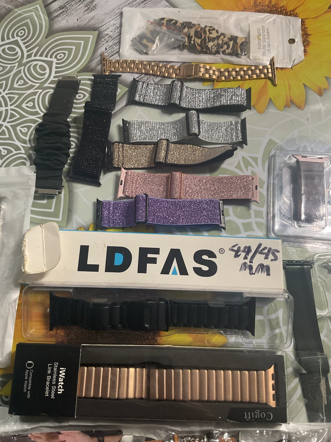 Assorted Apple Watch Bands Case25 each