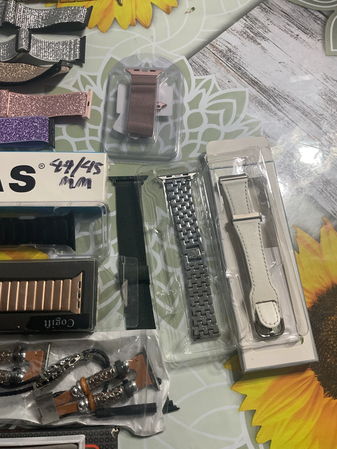 Assorted Apple Watch Bands Case25 each - photo 2