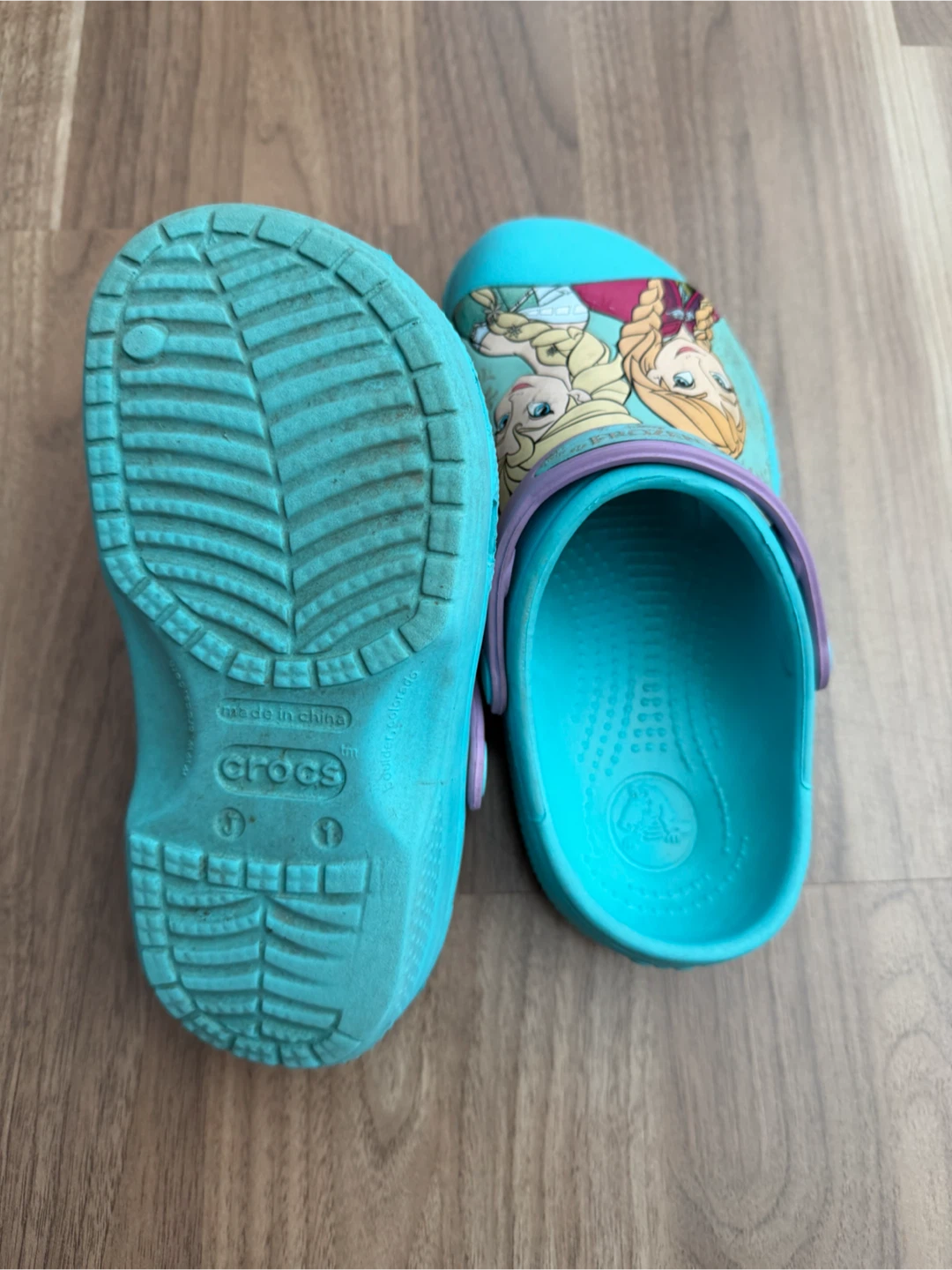 Kids' Frozen Crocs Size J1 - photo 3