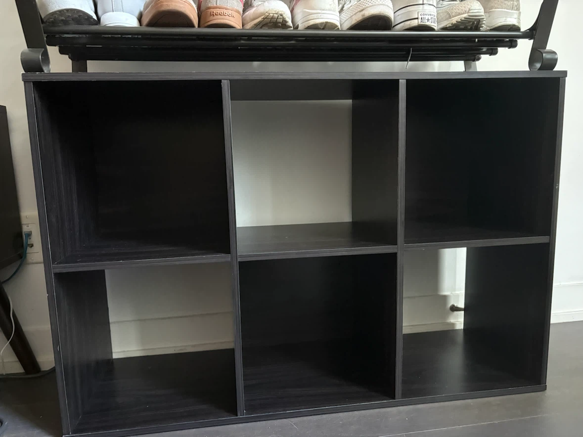 Black 6-Cube Storage Shelf