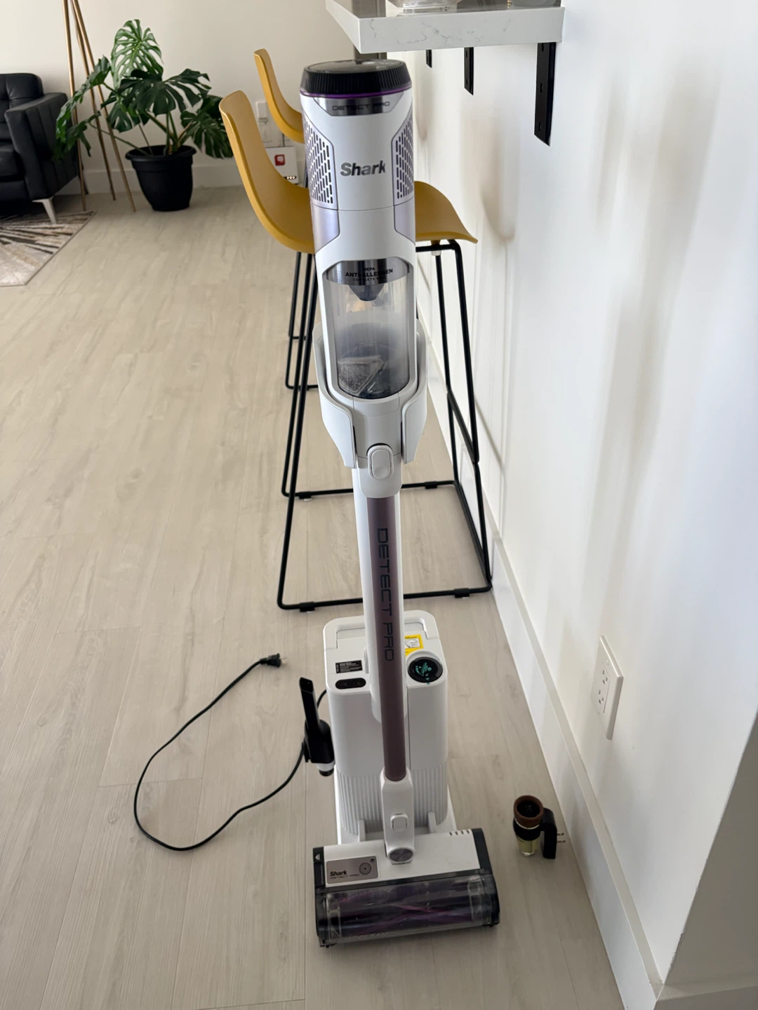 Shark Detect Pro Cordless Vacuum - photo 2
