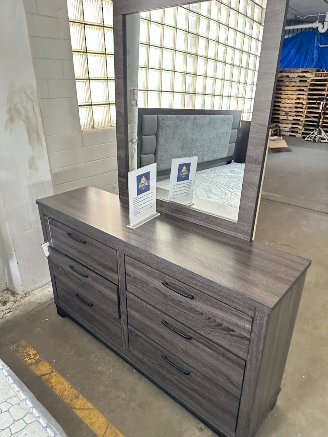 Modern wooden bedroom set - photo 3