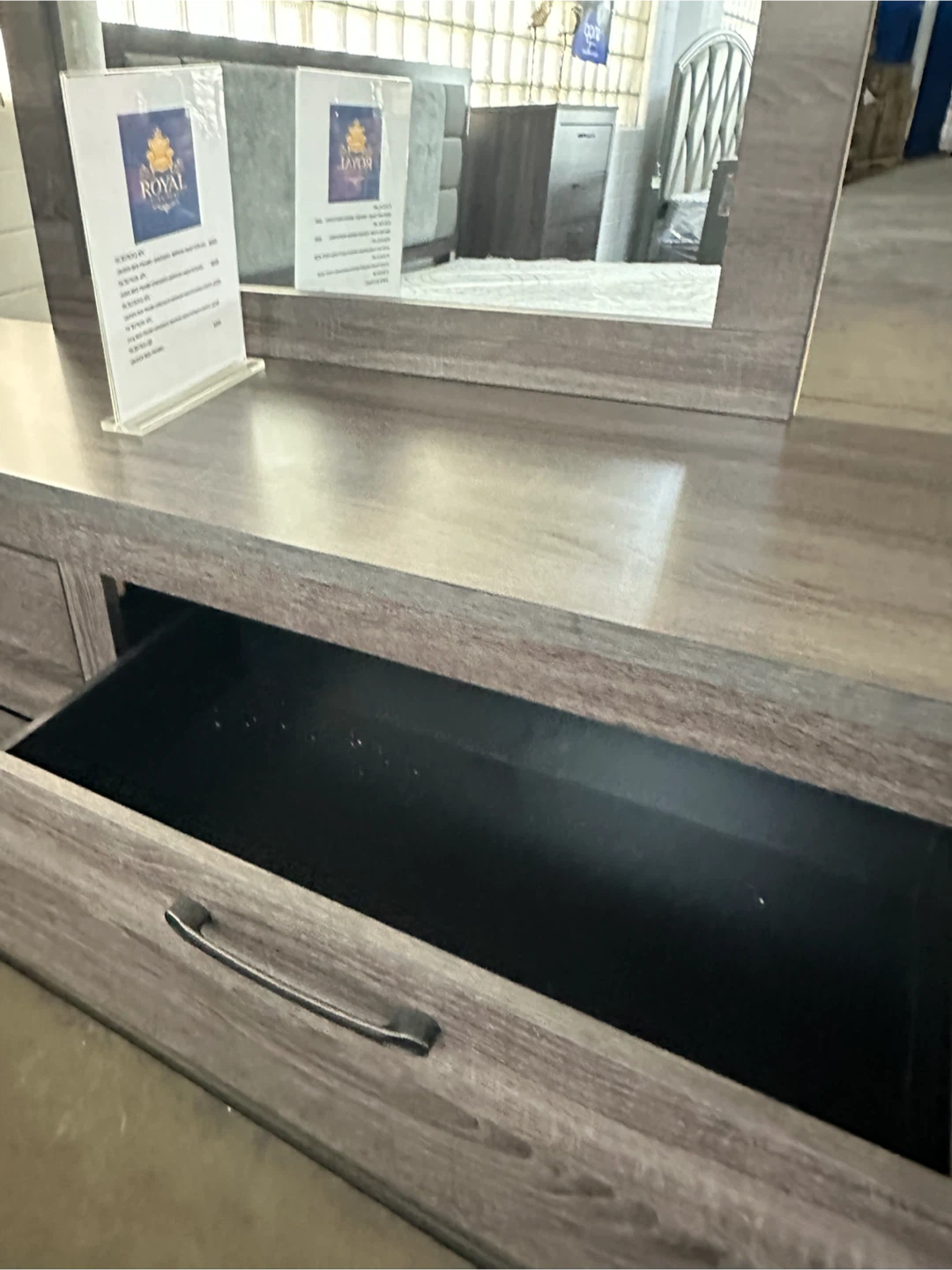 Modern wooden bedroom set - photo 4