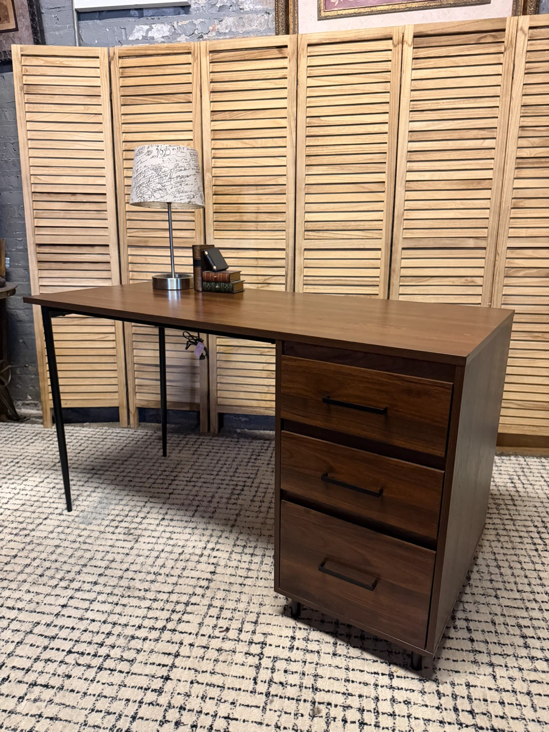 Office Desk - photo 2