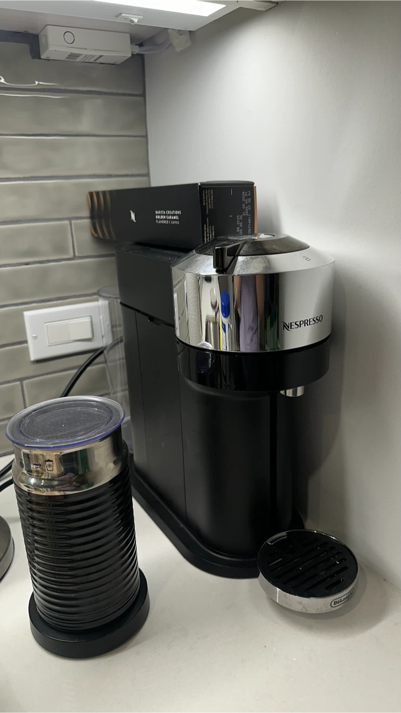 Nespresso VertuoPlus Coffee and Espresso Maker with Milk Frother - photo 2