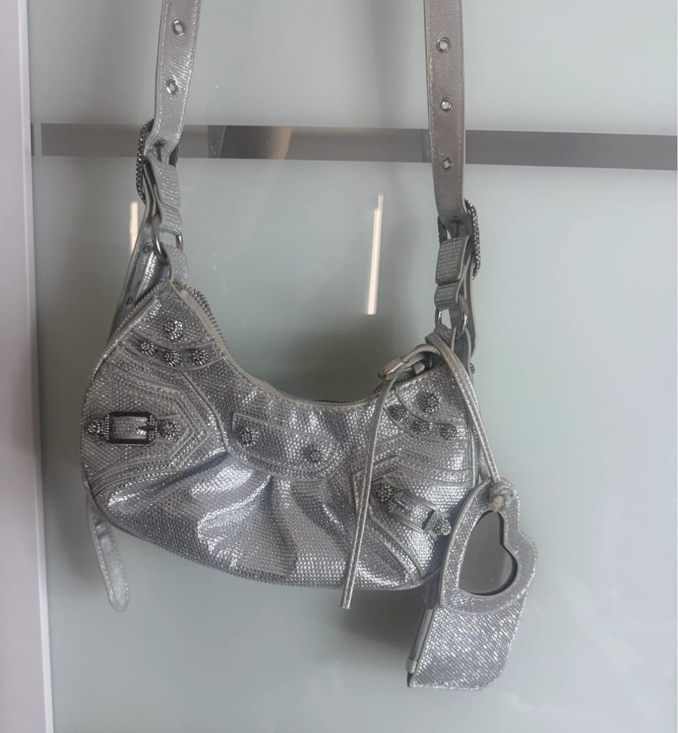 ( Brand new )Silver rhinestone bag with heart mirror