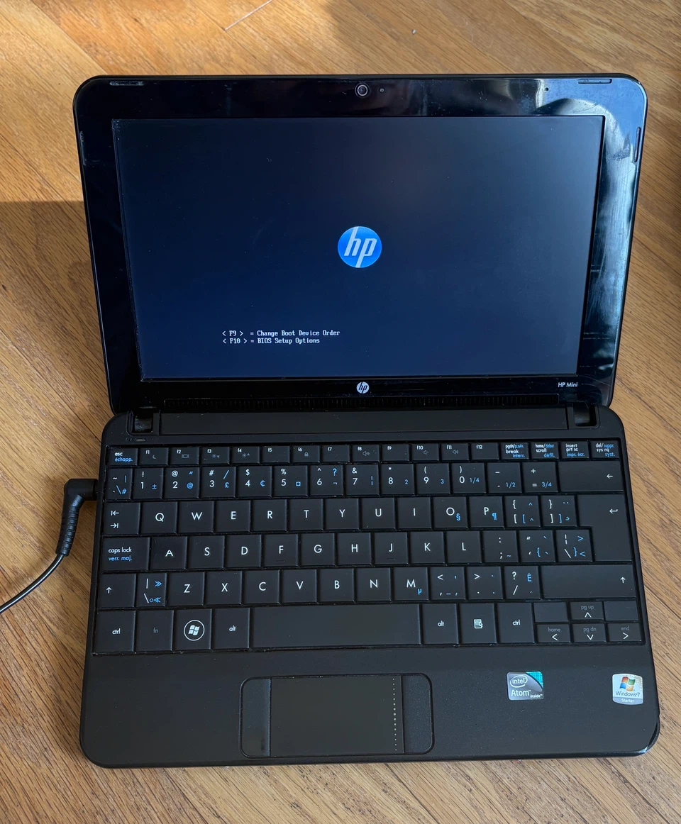 Free Notebook, no hard drive, wasn’t working. - photo 2