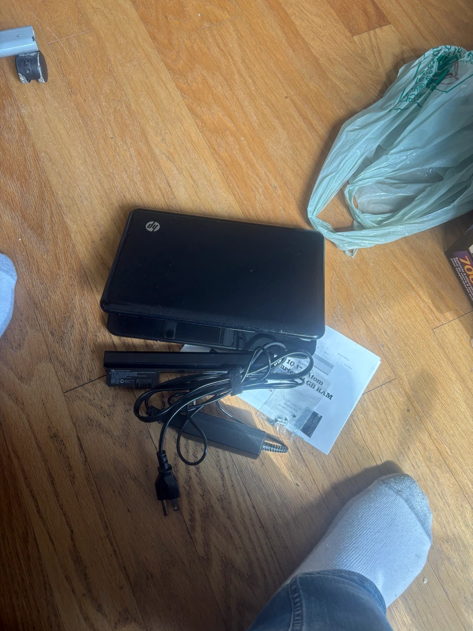 Free Notebook, no hard drive, wasn’t working. - photo 4