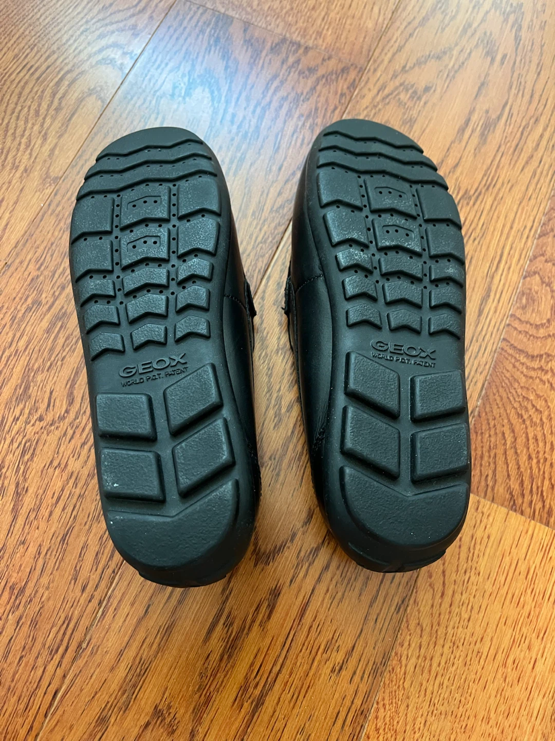 Geox Black Leather Loafers - Size 34 - photo 2