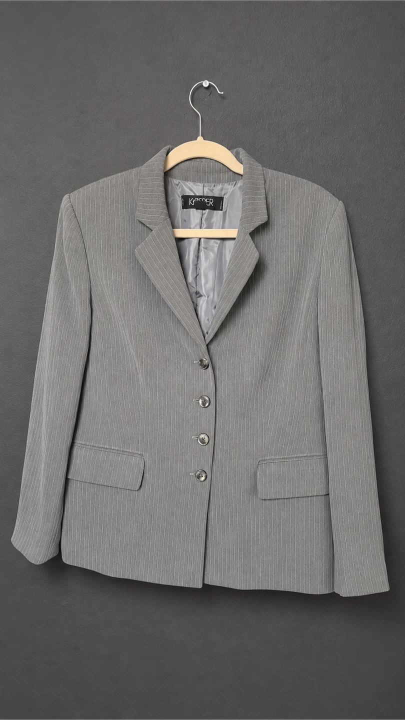 Kasper Women's Gray Pinstripe Blazer Size 14P - photo 2