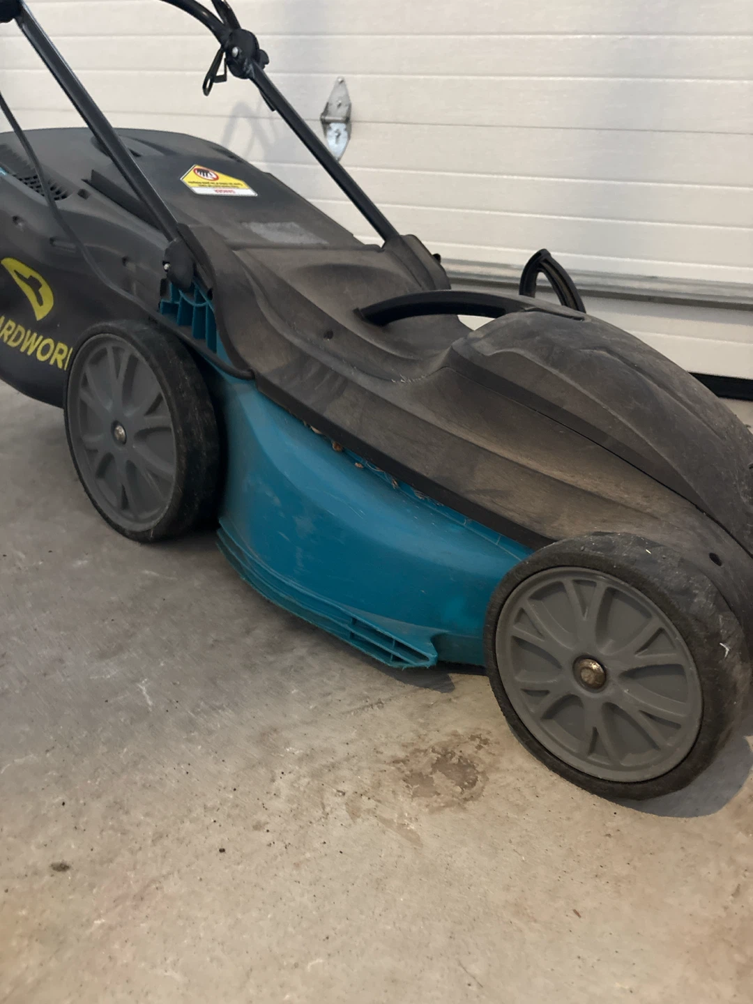 YARDWORKS Electric Lawn Mower - photo 2