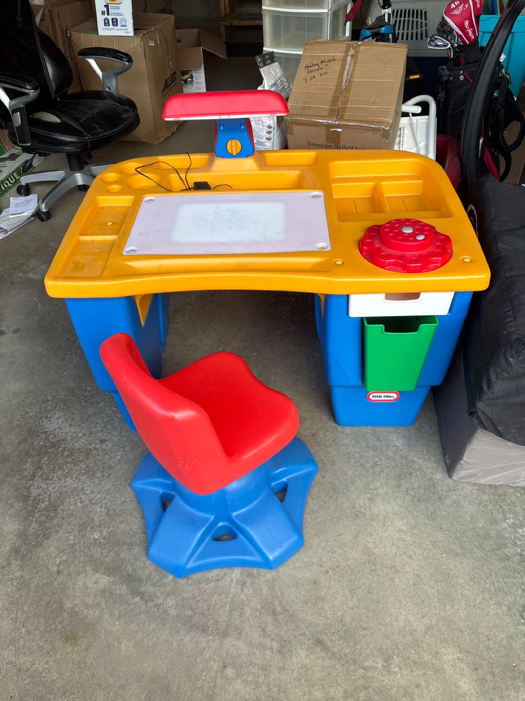 Little Tikes Art Desk with Chair - photo 2