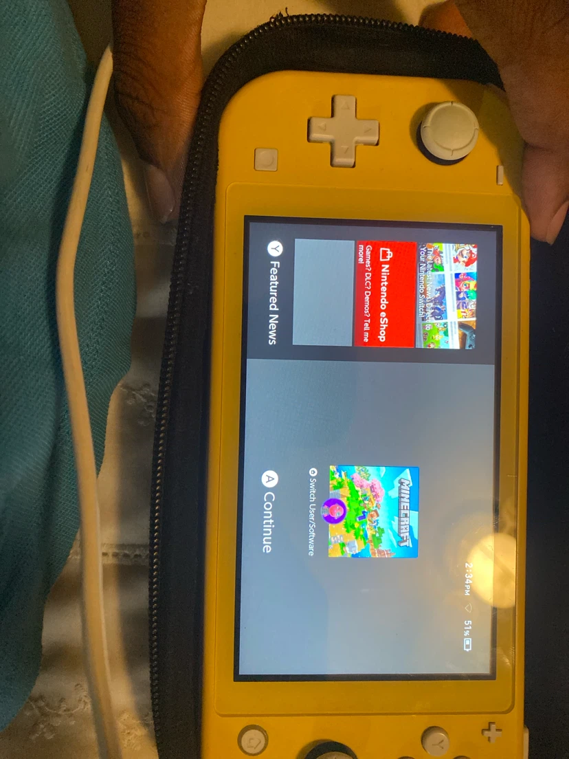 Nintendo Switch L - photo 2
