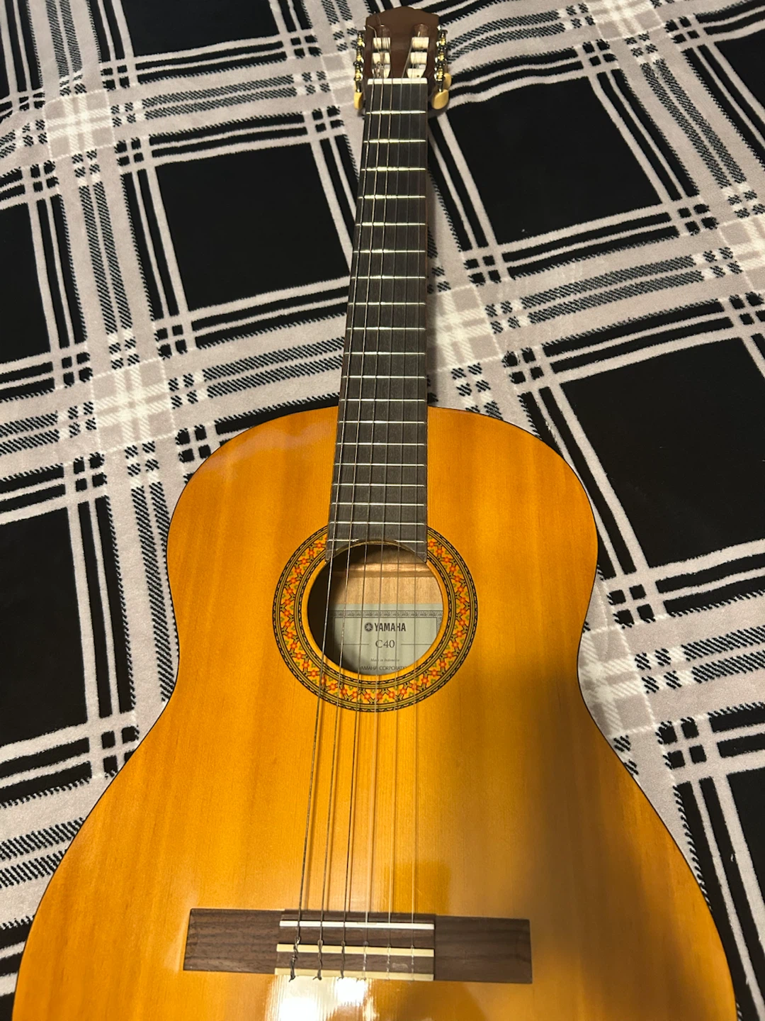 Yamaha C40 Classical Guitar - photo 3