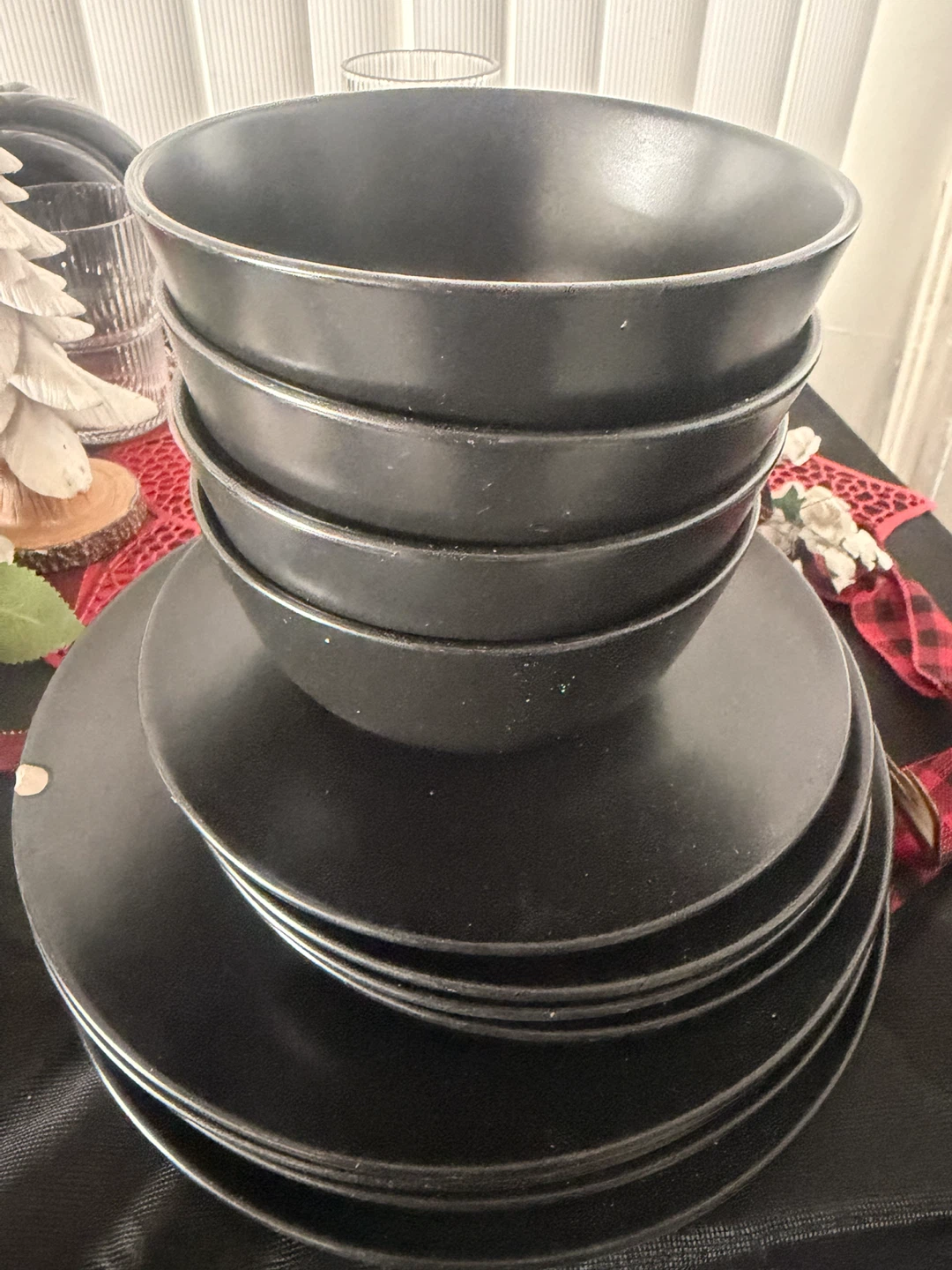 Black Dinnerware Set with Glasses - photo 4