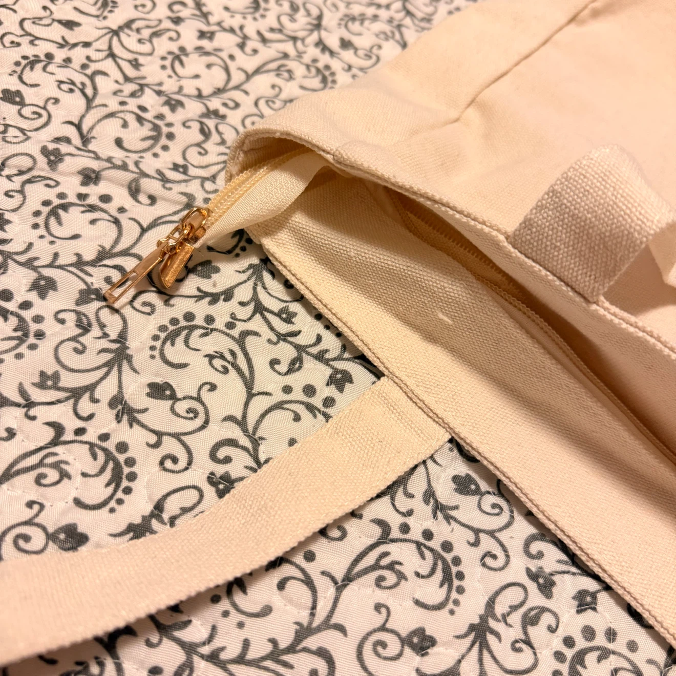 Brand New Tote Bags - photo 3