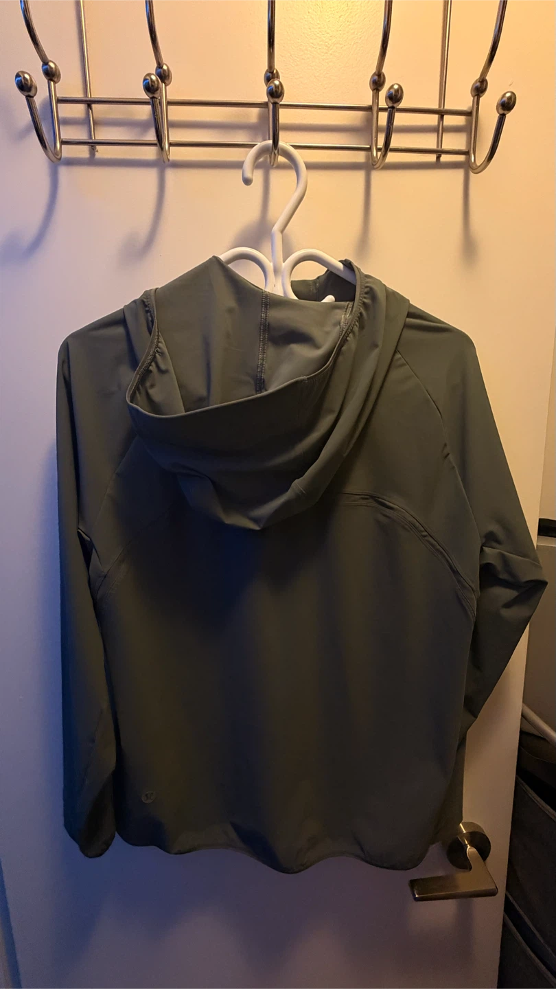 Lululemon Hooded Jacket - photo 2