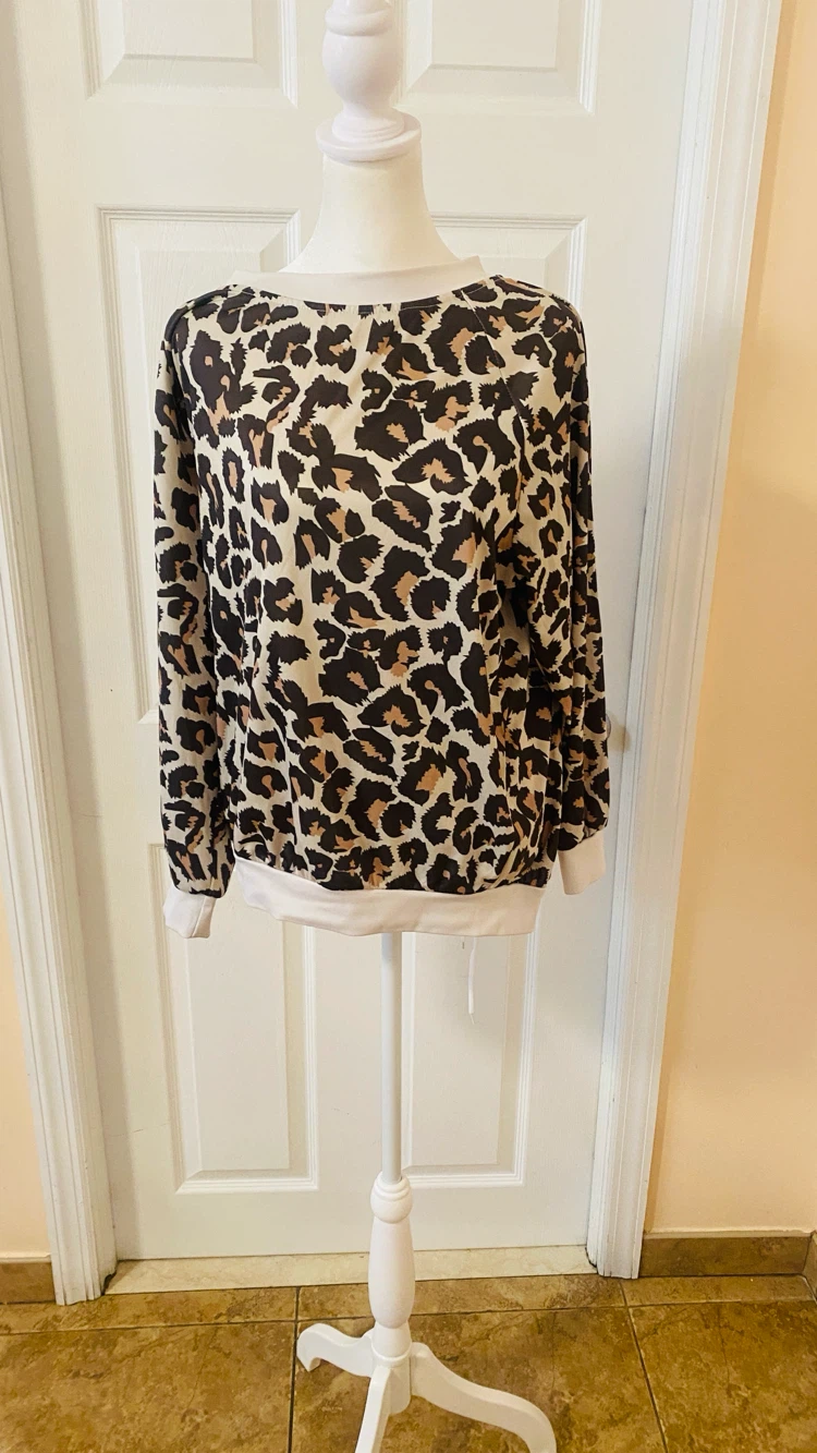 Sweatshirt size large - photo 4