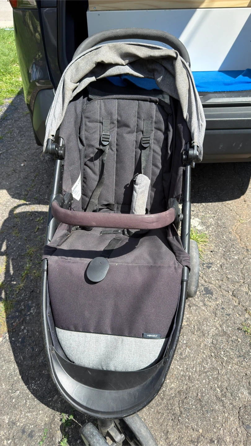 Evenflo Stroller - photo 2