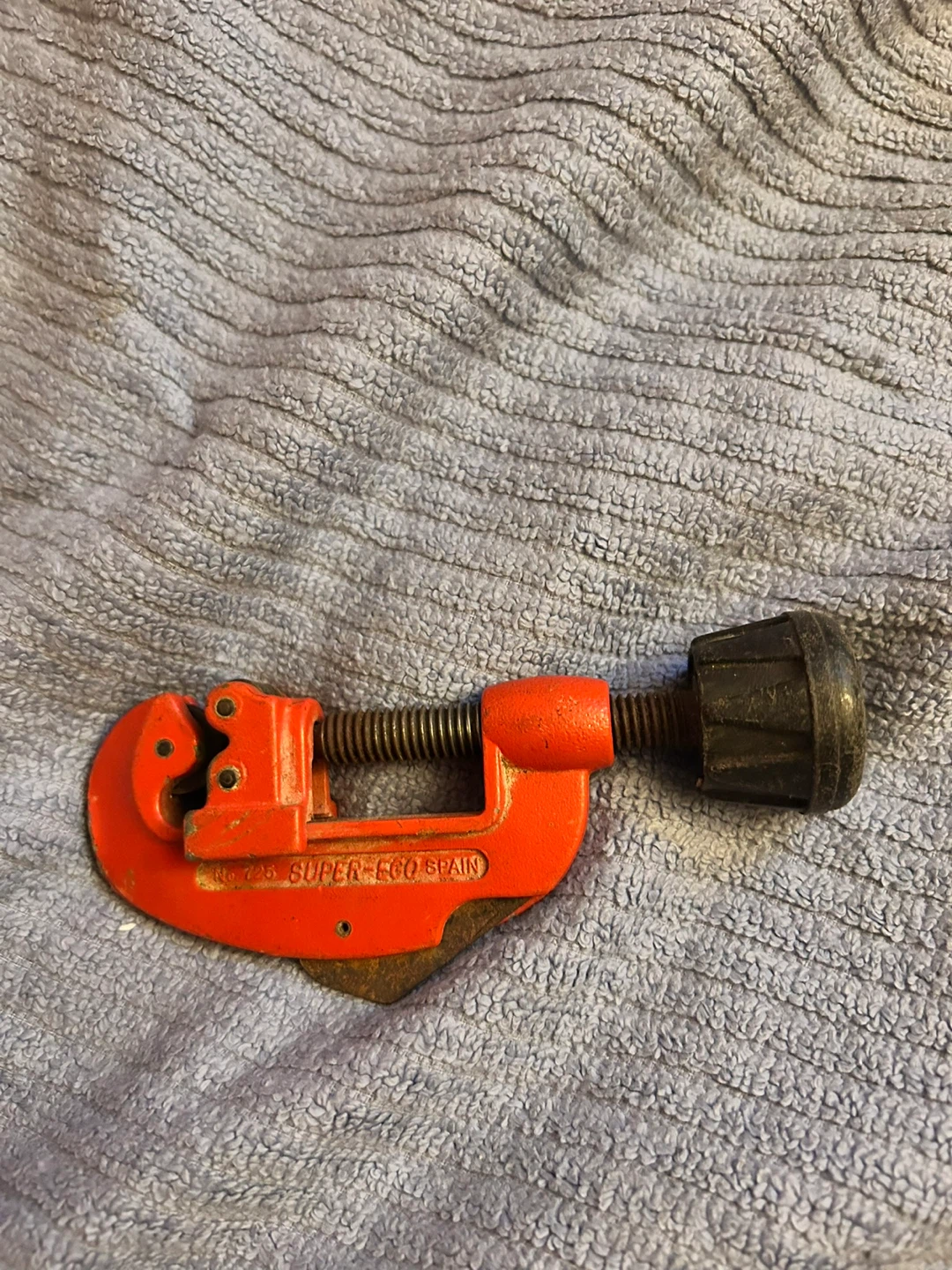 Super-Ego Pipe Cutter