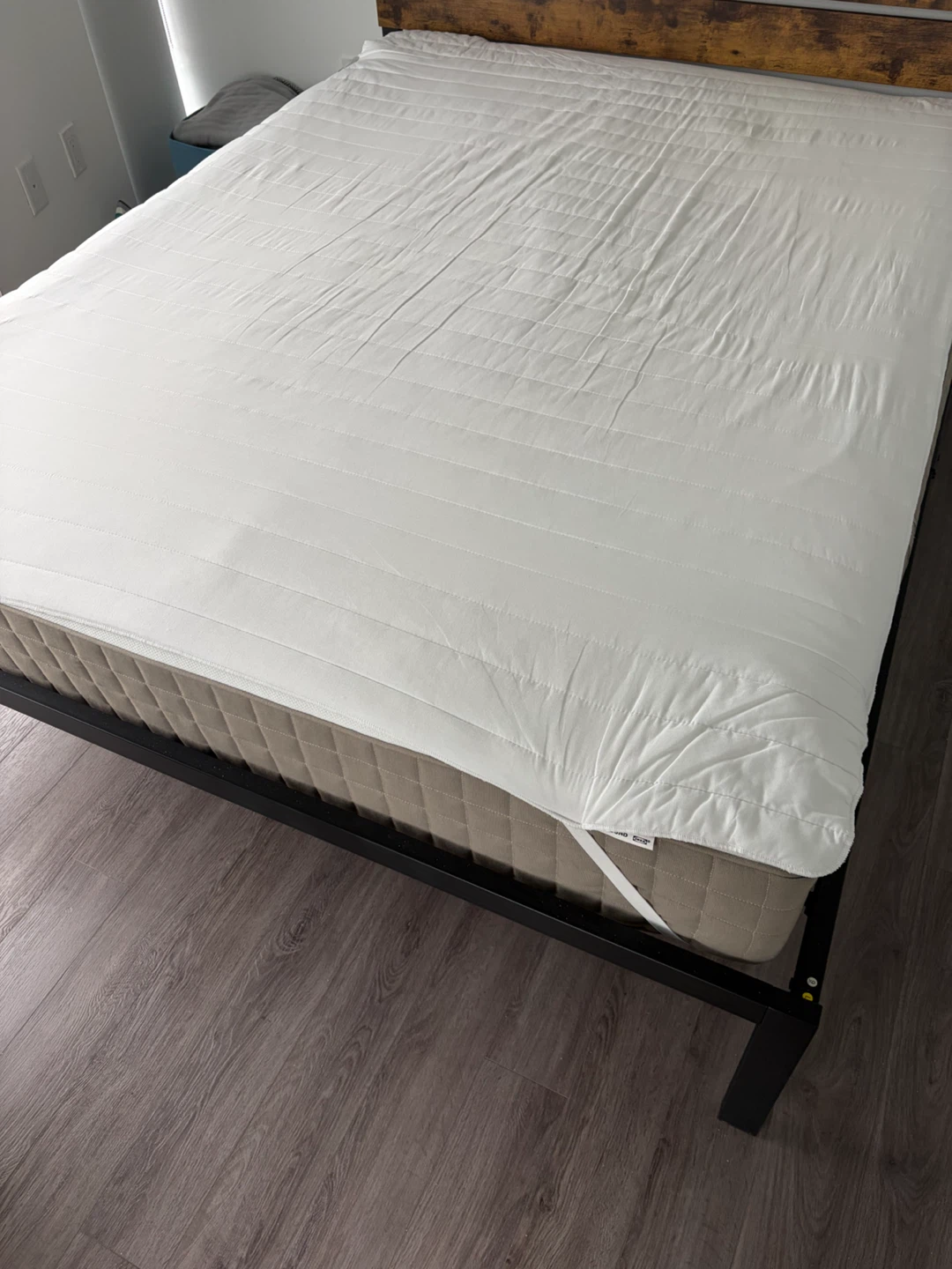 IKEA Queen Size Mattress - photo 2