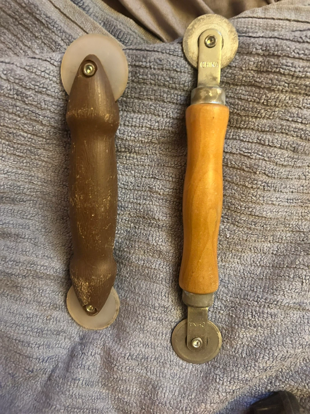 Set of 2 Handheld Scoring Rollers