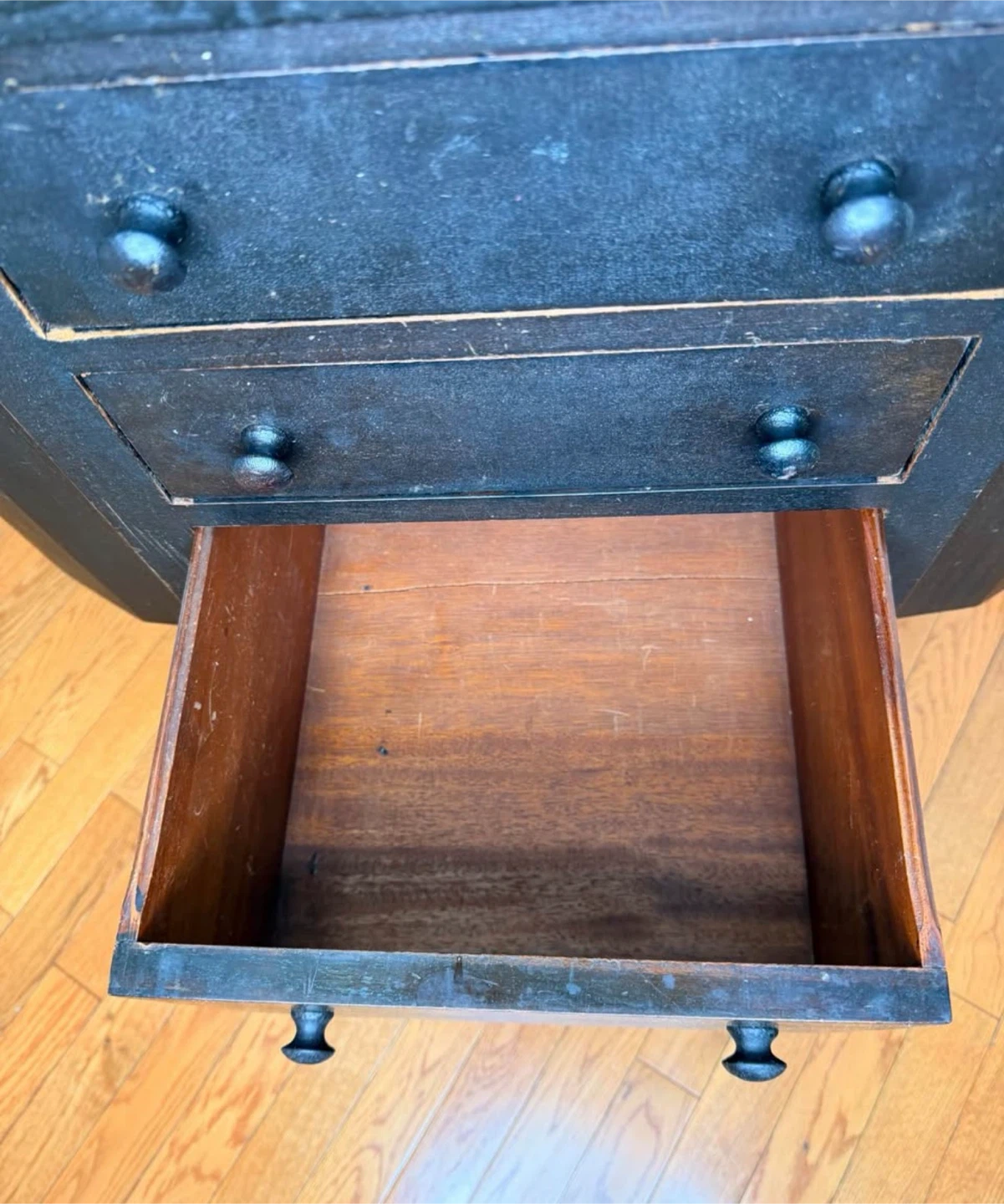 Vintage Martha Washington Style Mahogany Cabinet – Mid-Century - photo 5