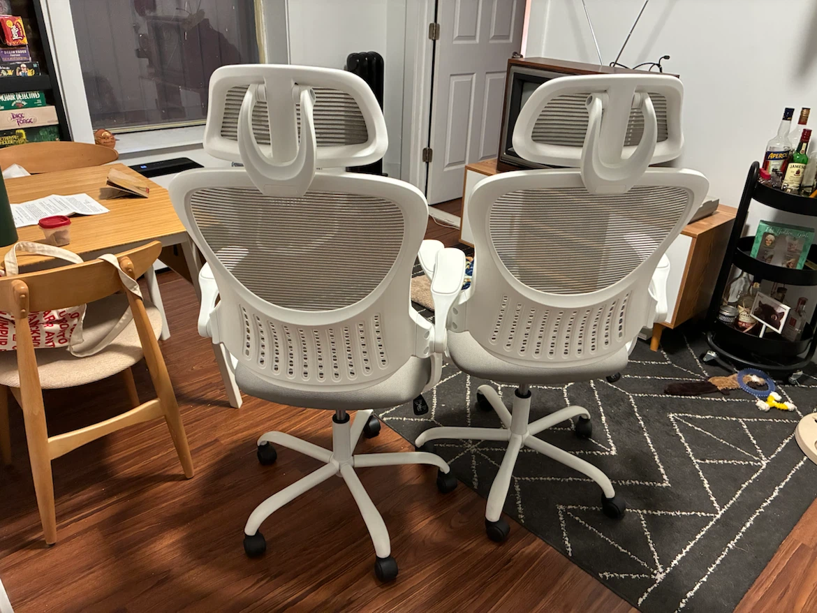 Ergonomic Mesh Office Chair - White/Grey - photo 2
