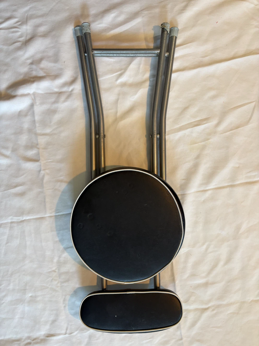 Black Round Folding Stool - photo 2
