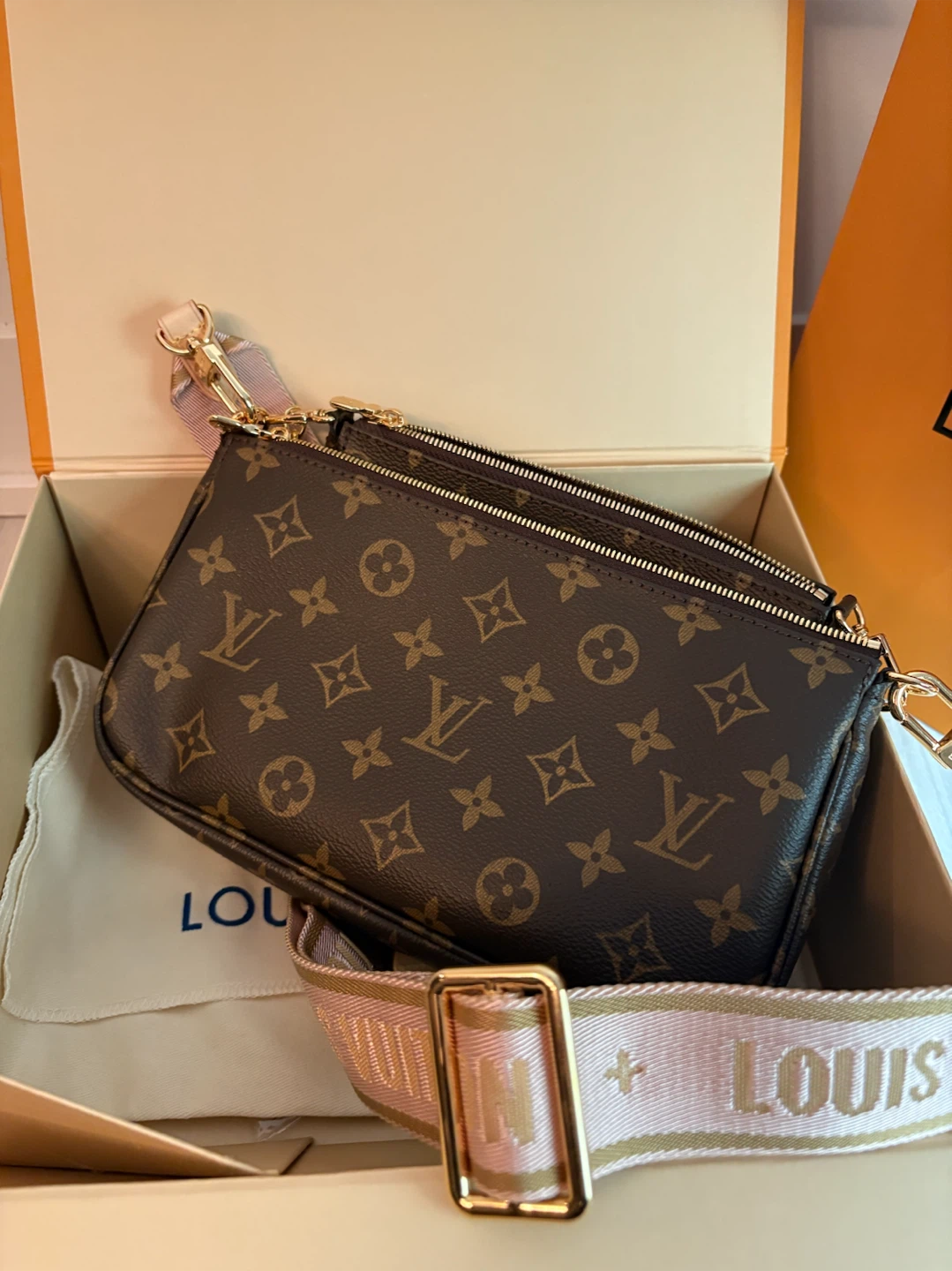 Louis Vuitton Multi-Pochette Accessories Bag - photo 2