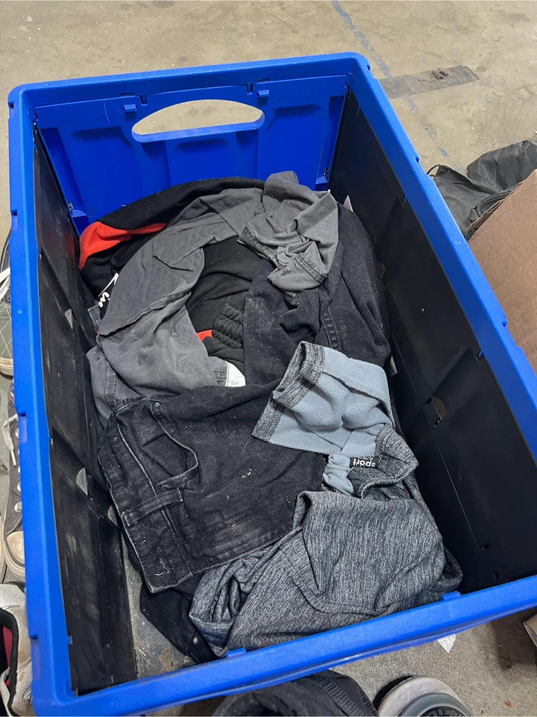 Randoms pairs on pant kids medium to XL 5 dollars per