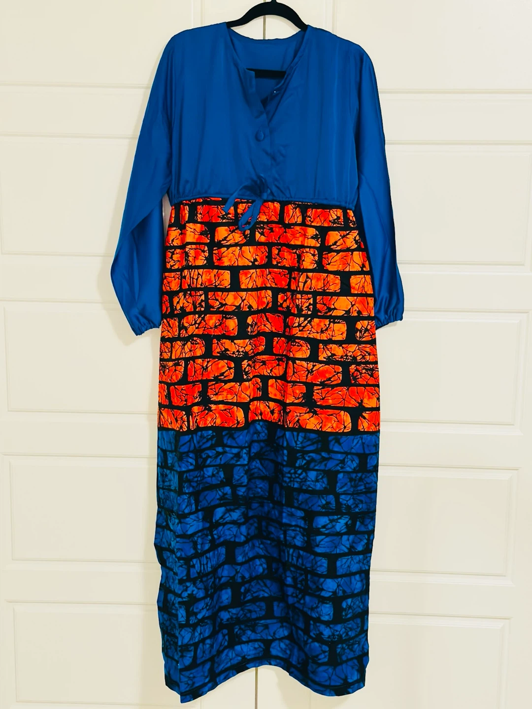 Blue Long Sleeve Maxi Dress with Brick Print