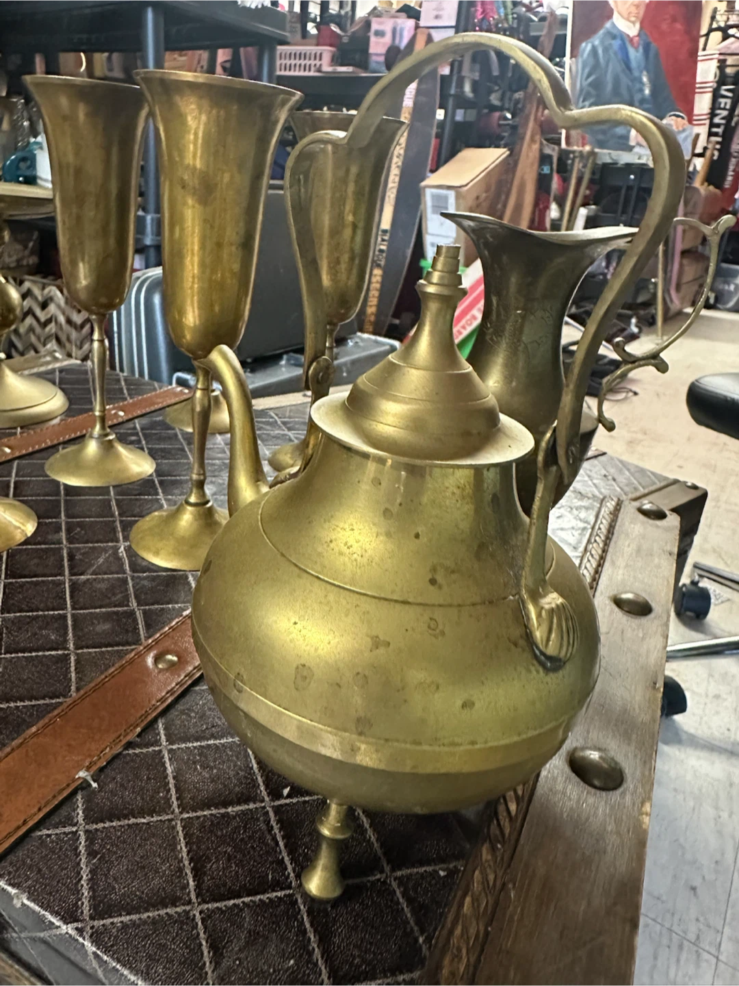 Brass Champagne Flutes, Teapot, Etc… - photo 3