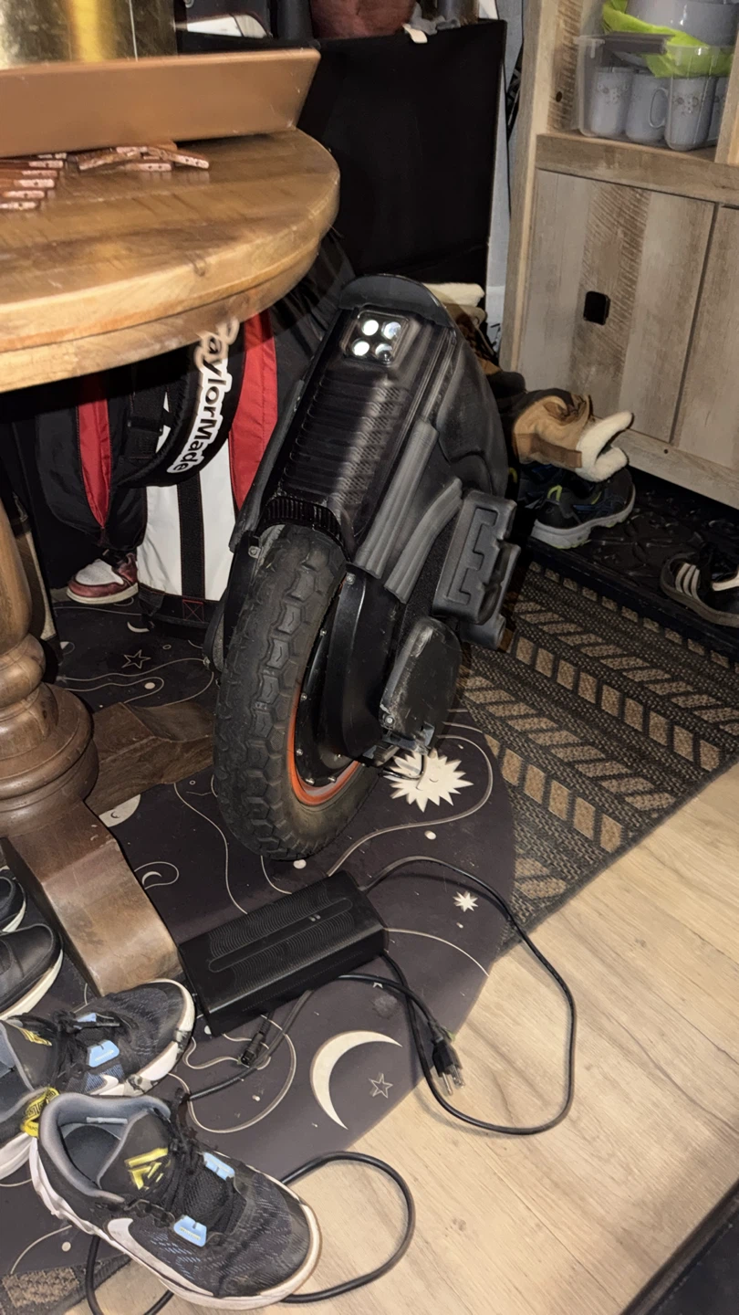 Inmotion V12HT - photo 2