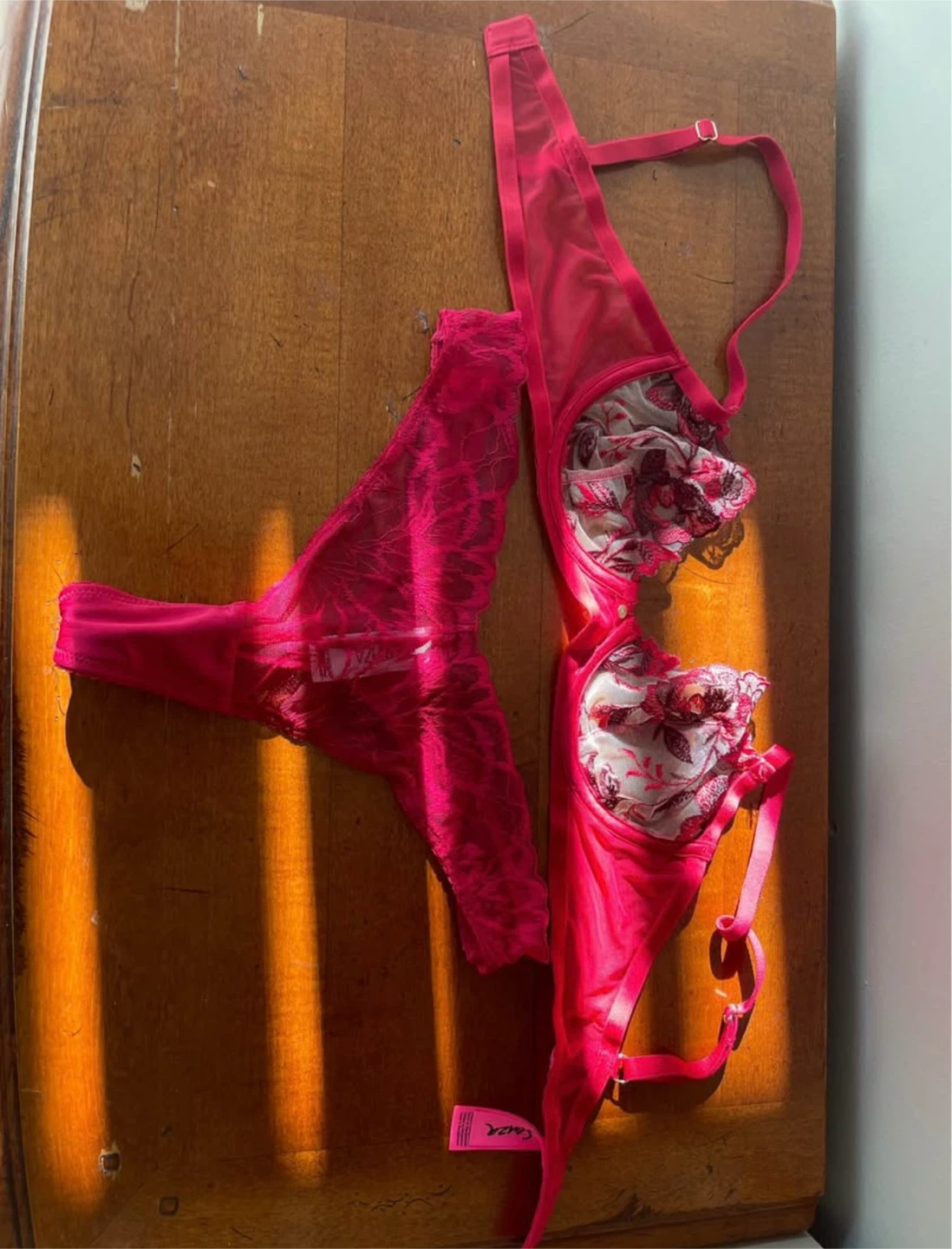 Victoria's Secret Lingerie Set - Pink Lace Bralette & Thong - photo 4