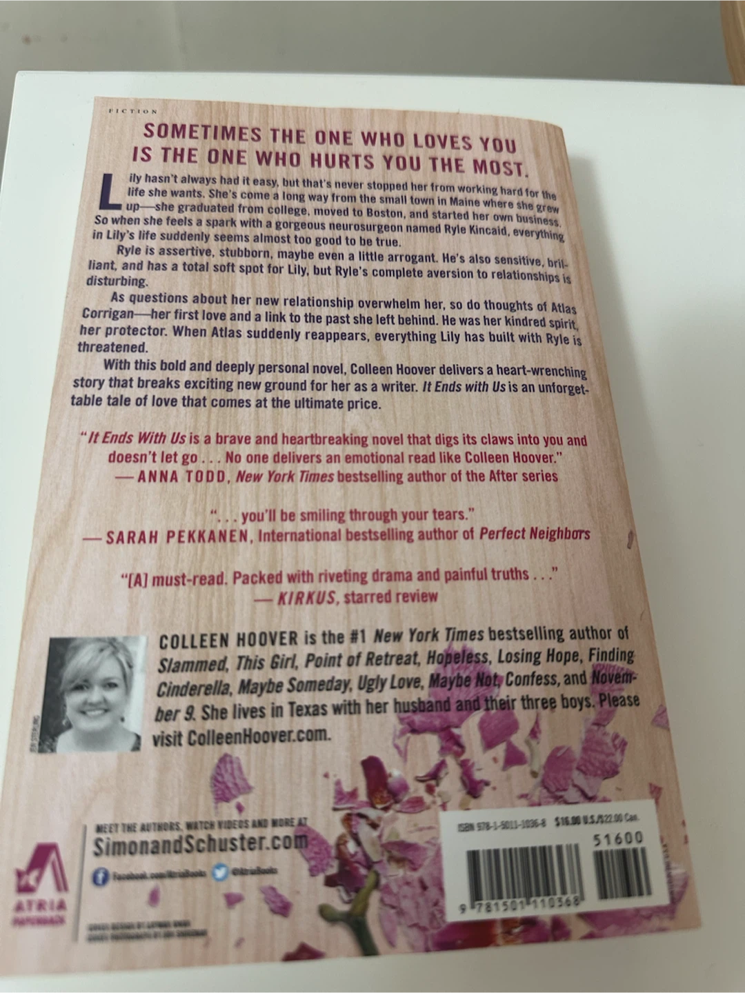 It Ends With Us by Colleen Hoover Novel - photo 2