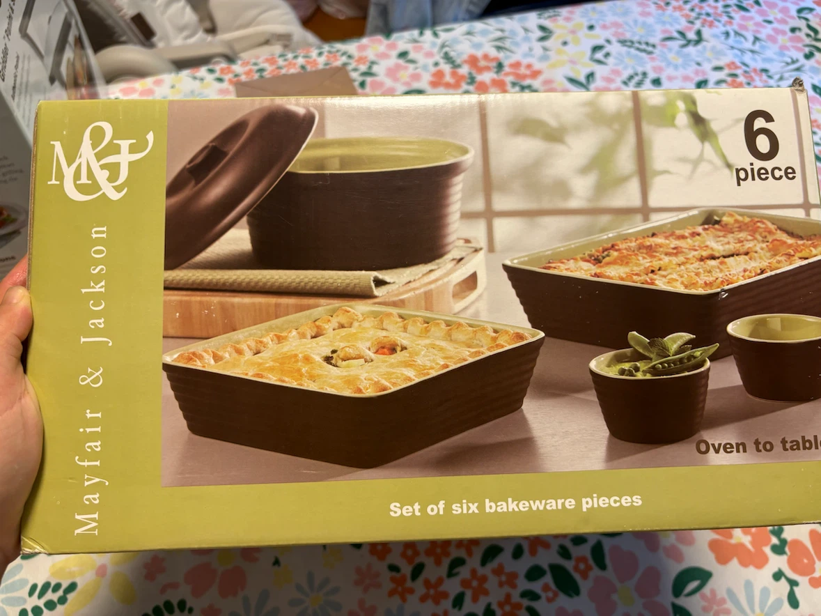 Mayfair & Jackson 6 Piece Bakeware Set