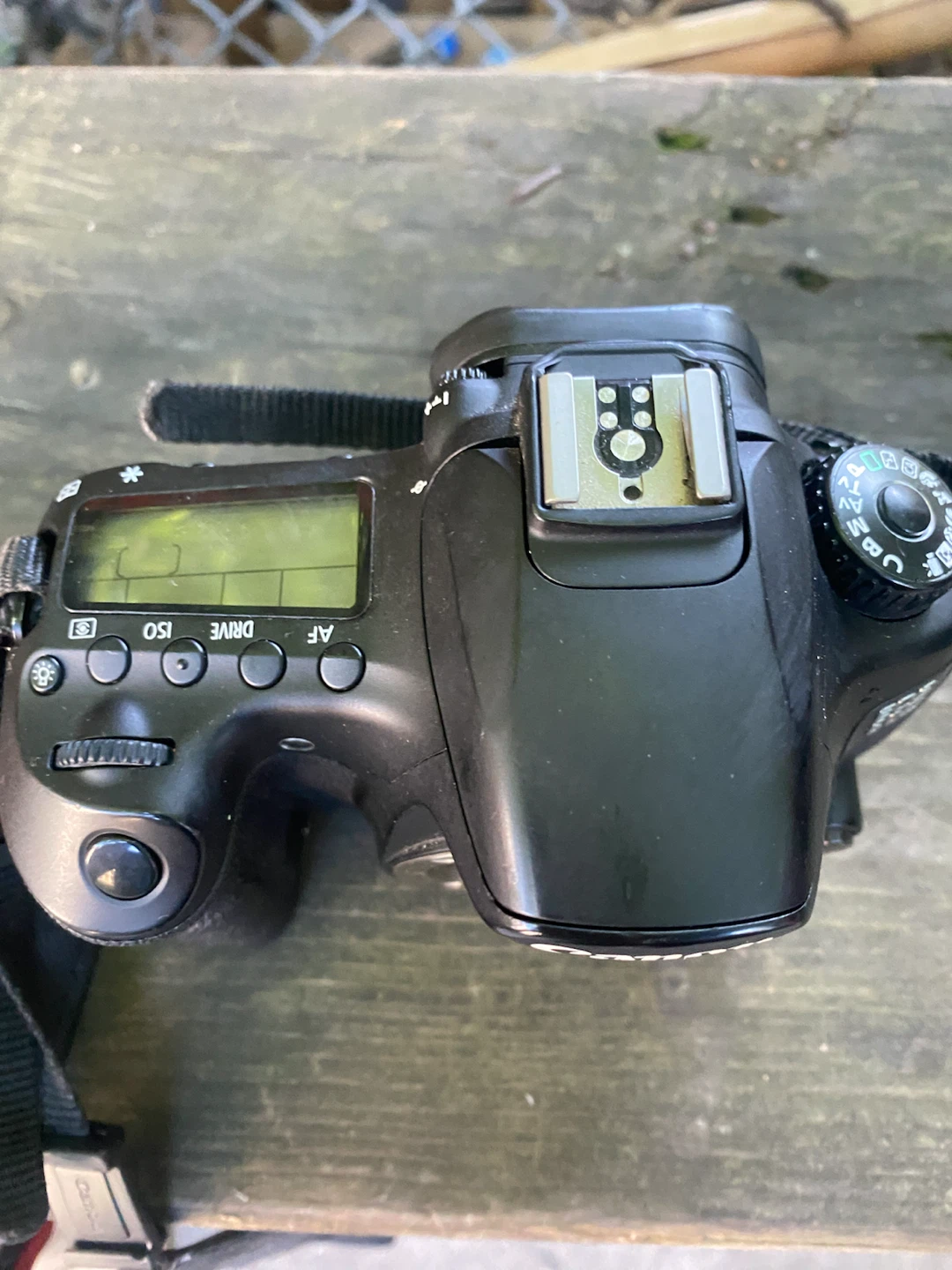 Canon EOS 60D DSLR Camera with EF-S 18-200mm Lens - photo 3