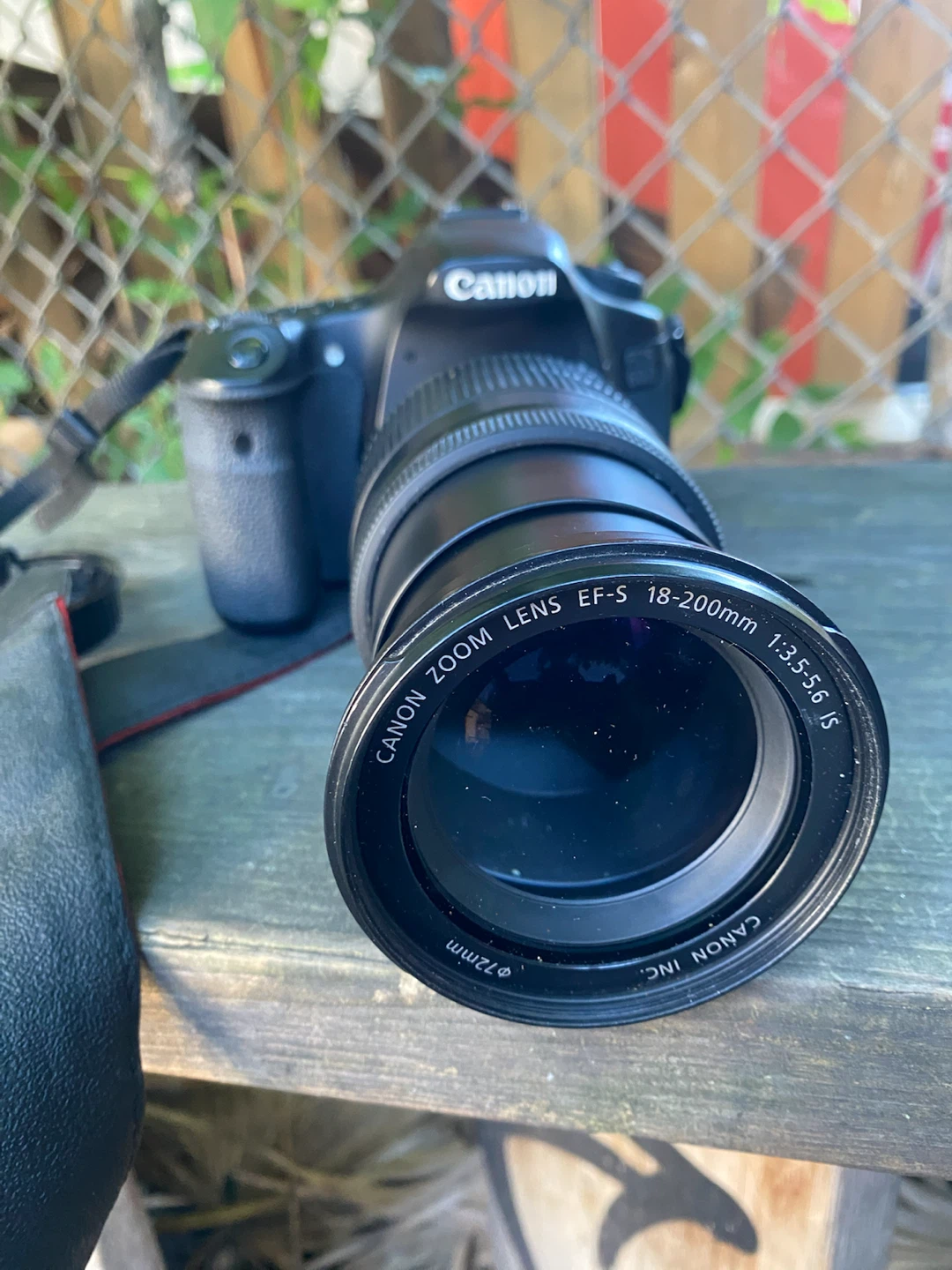 Canon EOS 60D DSLR Camera with EF-S 18-200mm Lens - photo 5