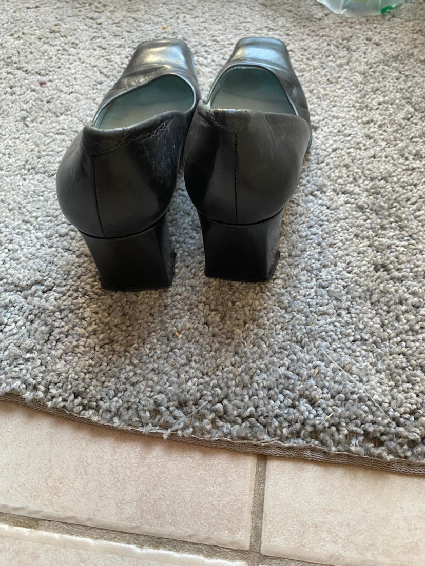 Black Leather Heels Size 37 - photo 3