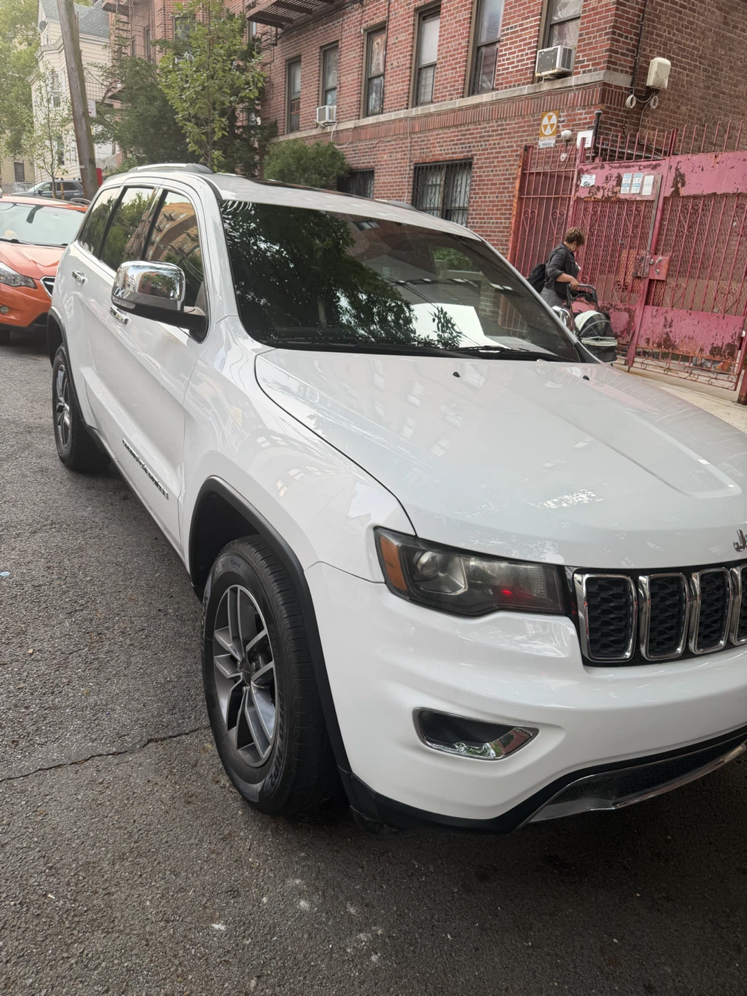 Car - photo 4