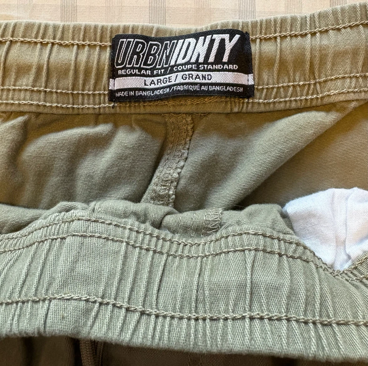 ✨✨URBNIDNTY Cargo Pants Size L - photo 2