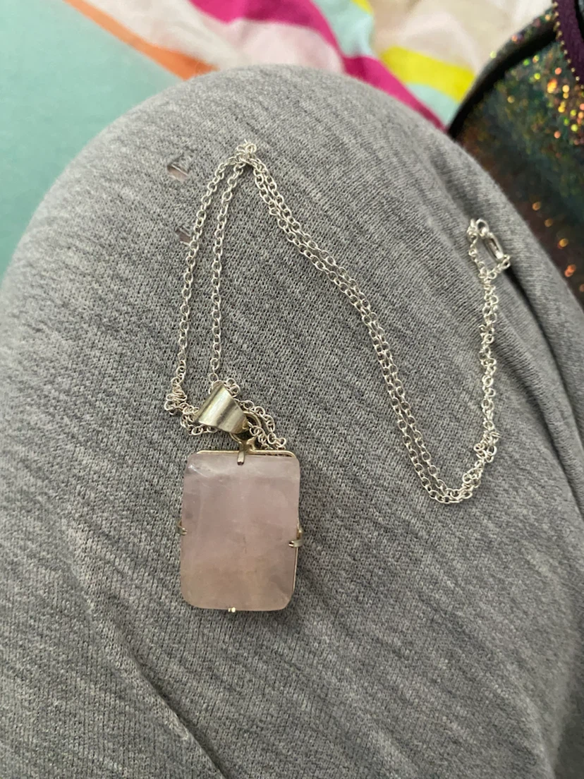Brand new Rectangular Rose Quartz Pendant Necklace - photo 2