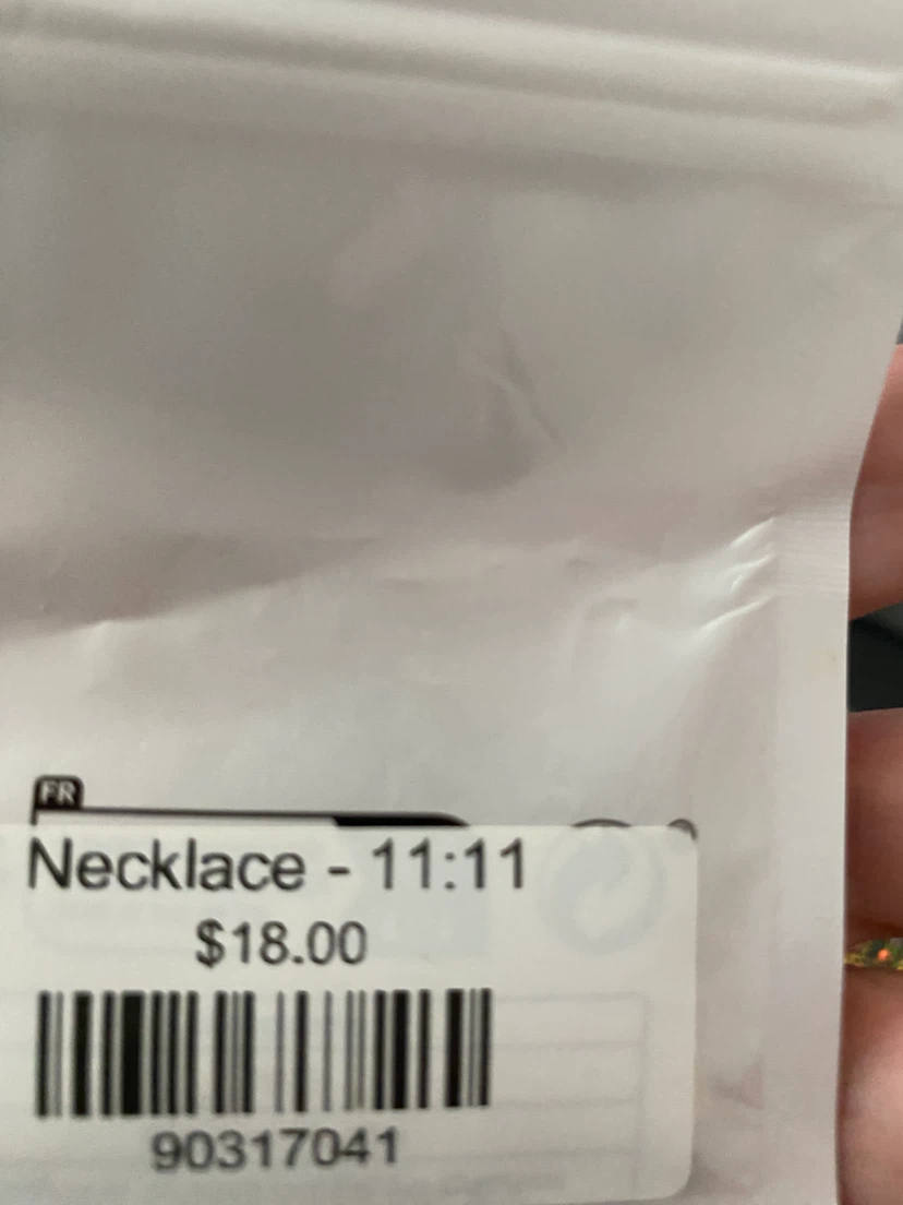 Gold tone necklace with "11:11" pendant - photo 2